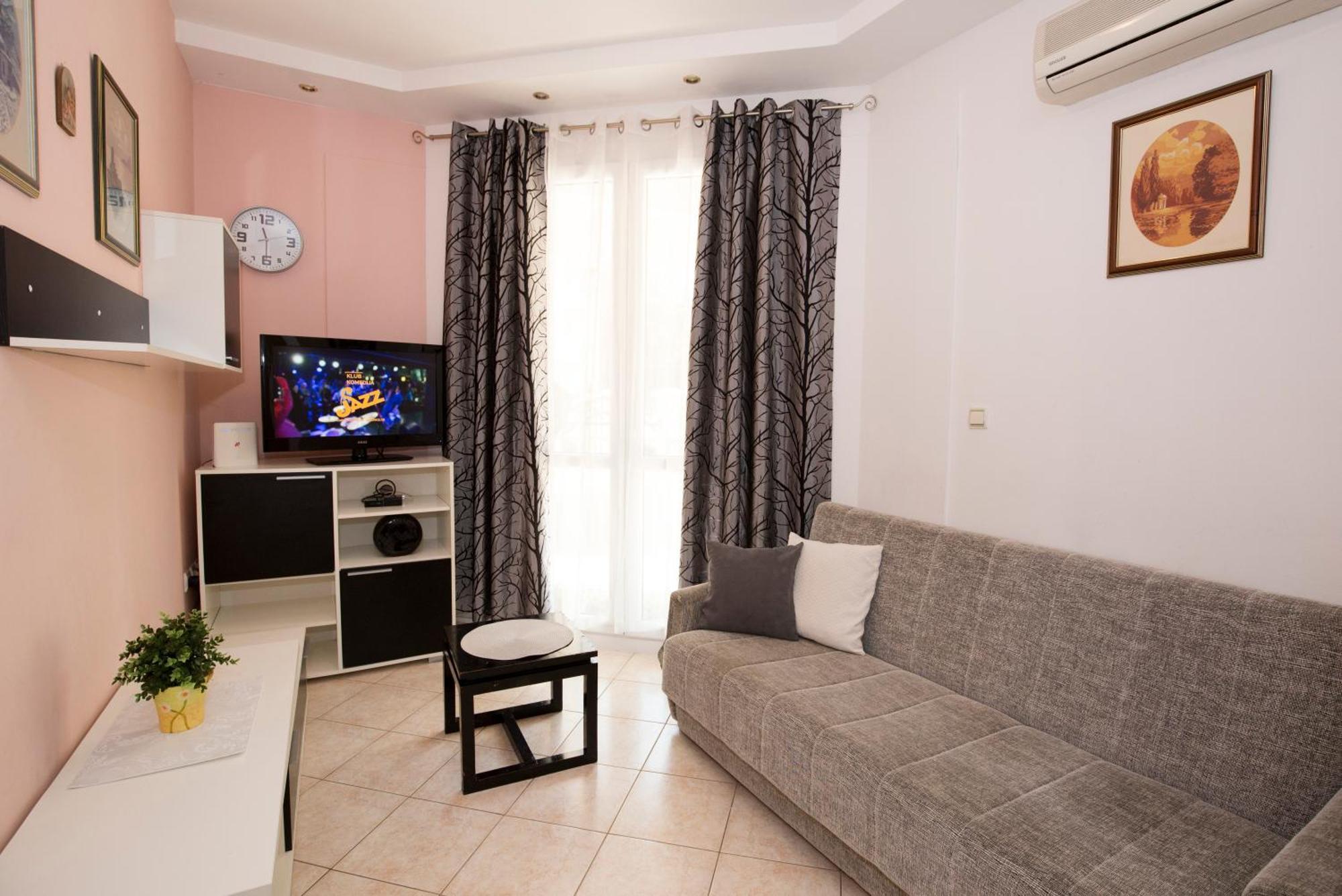 Apartman Roza Omiš Buitenkant foto
