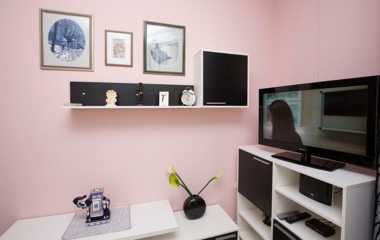 Apartman Roza Omiš Buitenkant foto